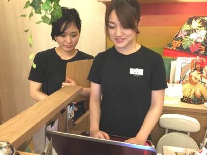 【未経験OK!】◎現在活躍するスタッフ6割が未経験からのスタート☆充実の福利厚生制度も嬉しい◎30名の社員中5名が産休育休を取得後復帰して活躍中!