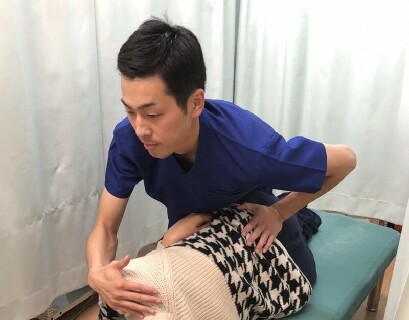 構造医学・矯正・運動療法・鍼を用い治療を行います。治療院の他にも興味があれば介護分野・リラクゼーション分野も経験可能。