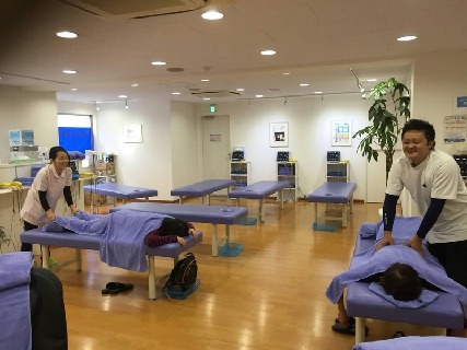 【管理柔道整復師・月給30万円~+別途手当あり】\独立開業支援制度あり!/開業から10年以上、25院展開の実績のノウハウを伝えます!