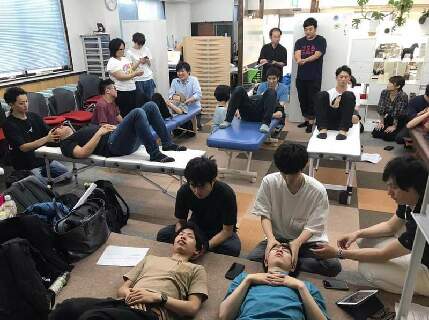 《福利厚生・研修制度も充実♪》業界トップクラスの治療技術が学べる!