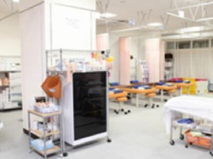 最新機器も充実の環境。外傷も多く経験でき、スポーツトレーナーとしての活動も行うことができます! | 久喜駅より徒歩1分