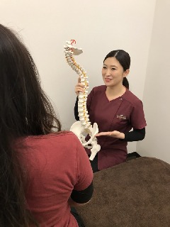 【完全週休2日/残業なし/月給28万円〜/社保完備/有給ありなど業界トップクラスの環境】完全予約制の女性専用サロン♪