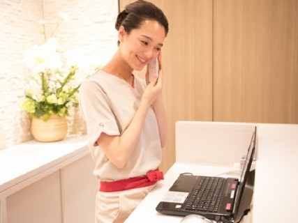 《年収例24歳460万》月9日休みで7連休OK♪/90%が未経験入社/全身脱毛無料!働きながら自分磨きも☆