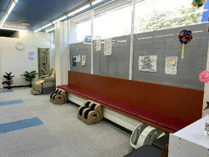 「楽しく治療」が治療のモットー!患者様のと距離はかなり近い♪福利厚生が充実した整骨院グループです。