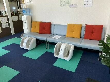 「楽しく治療」が治療のモットー!患者様のと距離はかなり近い♪福利厚生が充実した整骨院グループです。