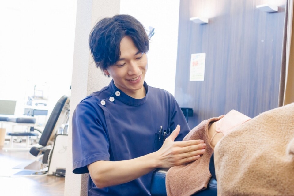 「長生郡一宮町」 ｛あん摩マッサージ師｝新卒、中途入社の方共に活躍中！ 研修制度充実！未経験OK！平均月収38万実績（2025年）あん摩師の手技の技術を活かして自社の整体技術の習得を目指してみませんか？